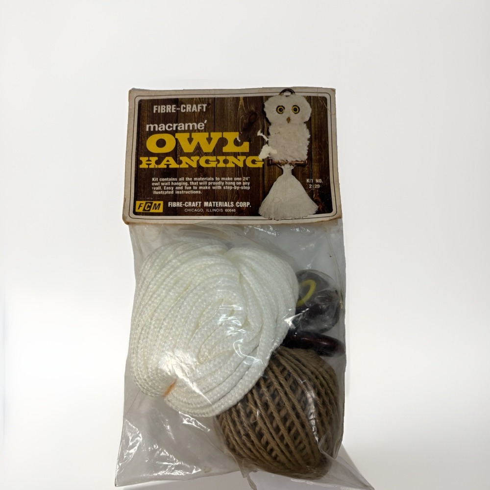 Macrame Owl Wall Hanging Kit Fibre-craft New Big Eyes Boho Retro VTG 70s #2129